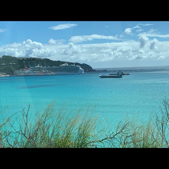 Meet your Posher, Jessica - Picture 1 of 1